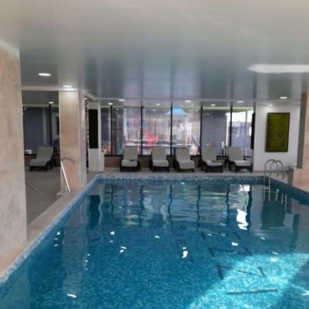 Alezzi Luxury Apartment Spa Resort Piscina Incalzita Sauna Parking Navodari Bagian luar foto