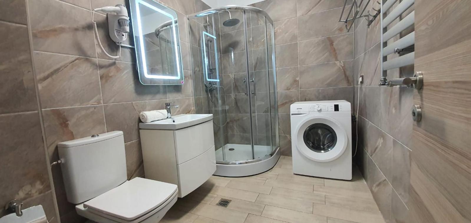 Alezzi Luxury Apartment Spa Resort Piscina Incalzita Sauna Parking Navodari Bagian luar foto