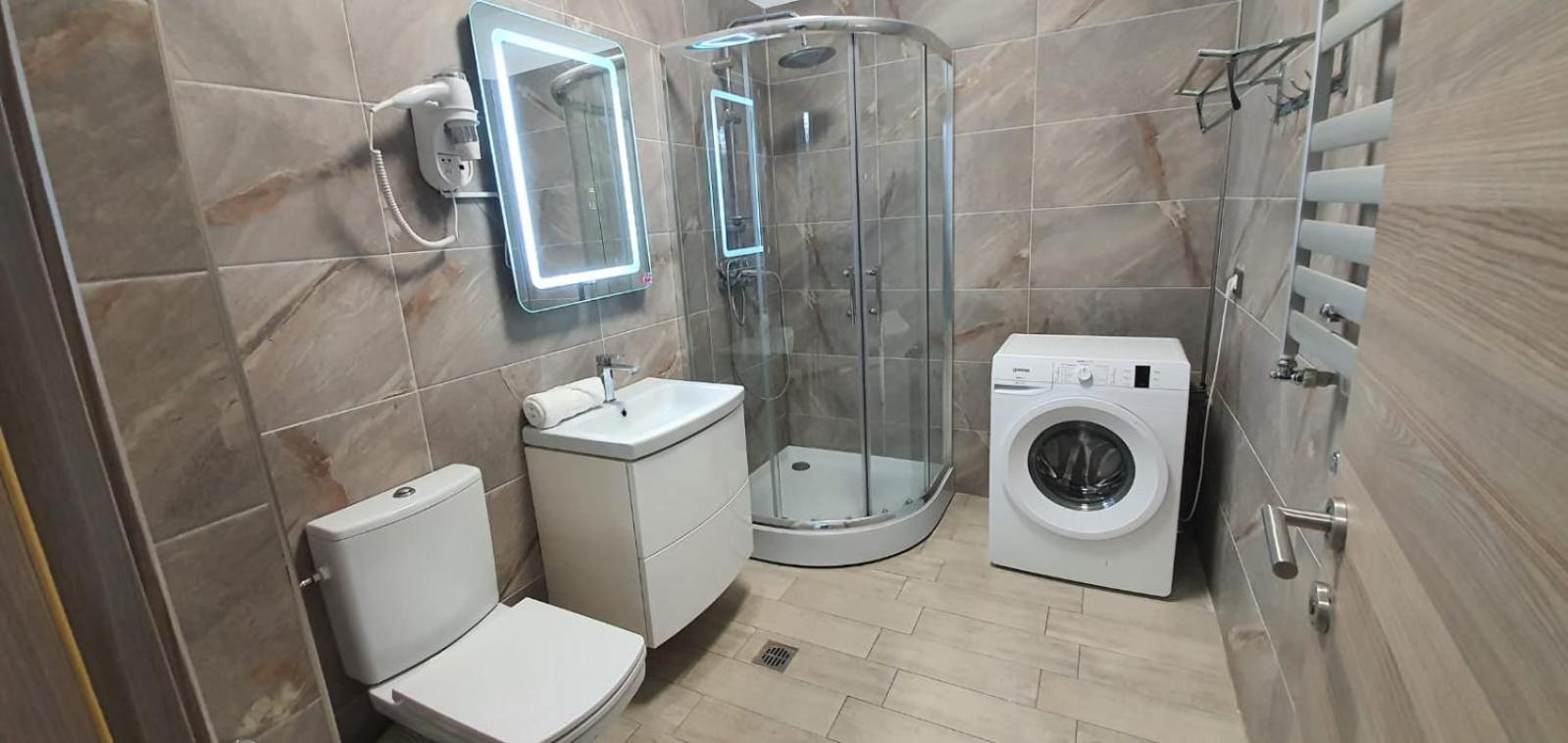 Alezzi Luxury Apartment Spa Resort Piscina Incalzita Sauna Parking Navodari Bagian luar foto