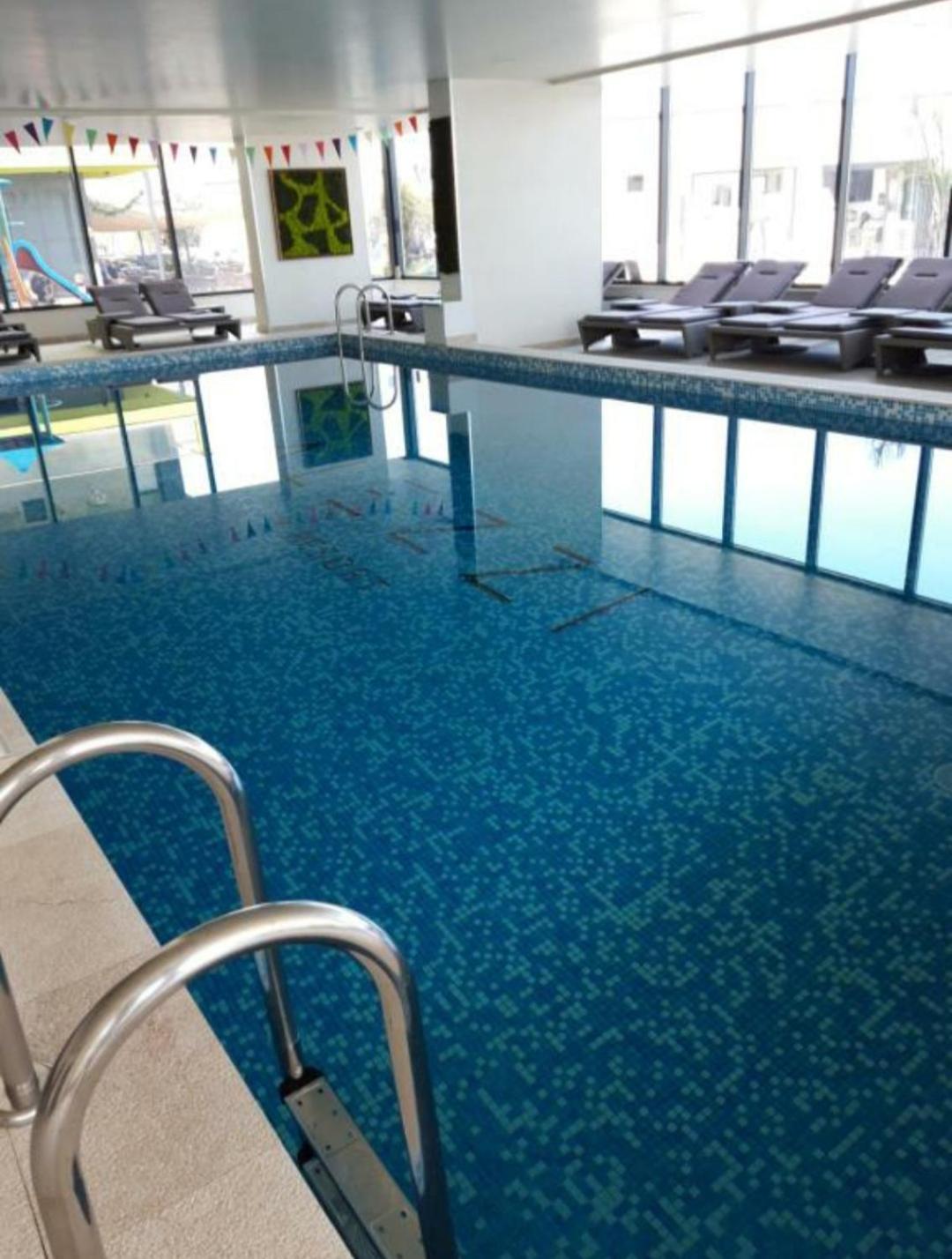 Alezzi Luxury Apartment Spa Resort Piscina Incalzita Sauna Parking Navodari Bagian luar foto